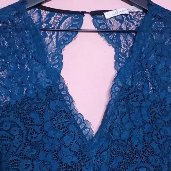 EVE LACE ROMPER💙
New - Picture 3 of 4